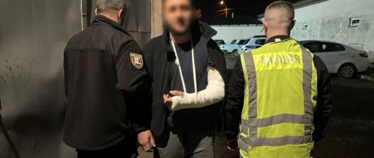 У Виноградові чоловік вистрелив у свого друга