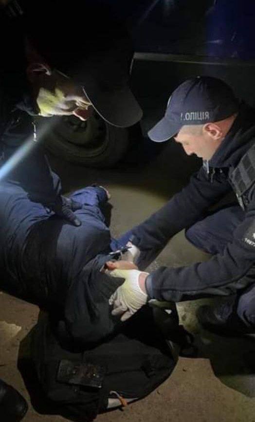 Патрульні допомогли закарпатцю у якого стався раптовий приступ епілепсії