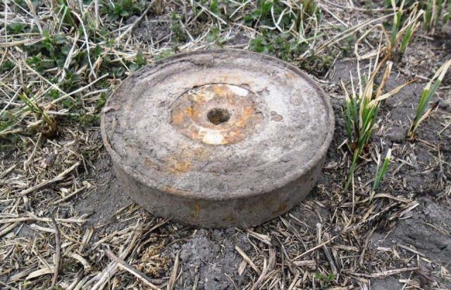 У Берегові натрапили на протитанкову міну