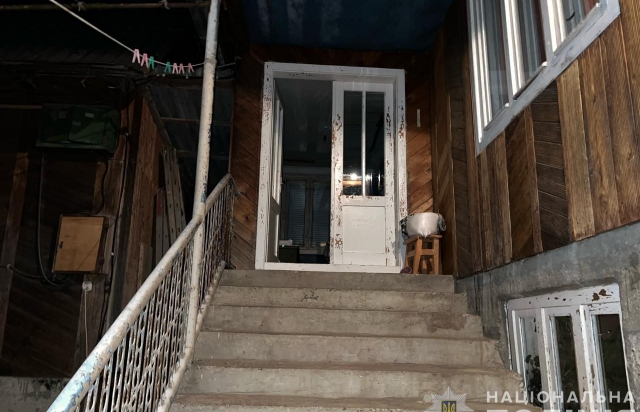 Закарпатець вломився вночі до односельчанки та відібрав від неї телефон