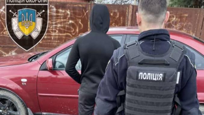 У Берегові 25-річний закарпатець жорстоко побив чоловіка