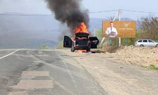 На об’їзній дорозі Ужгорода згорів автомобіль
