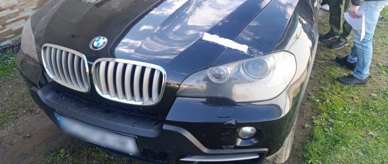 На Мукачівщині в автівці чоловіка виявили гранату