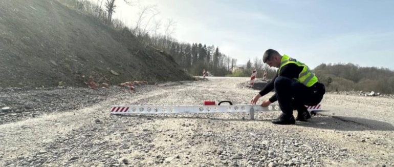 На Закарпатті розпочали щорічний весняний огляд доріг