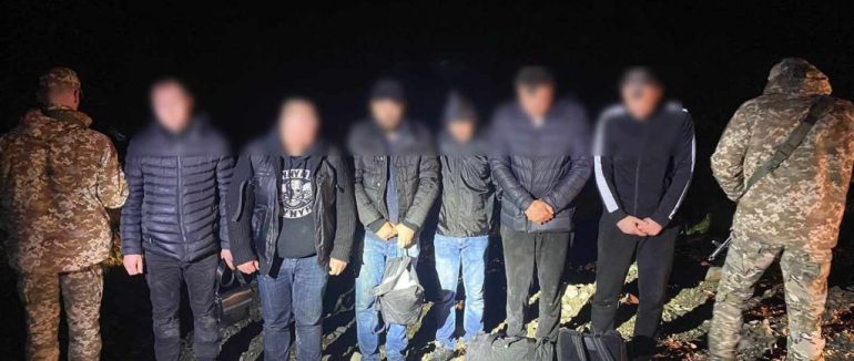 Планували, але не врахували: група осіб збиралися вночі переплисти Тису