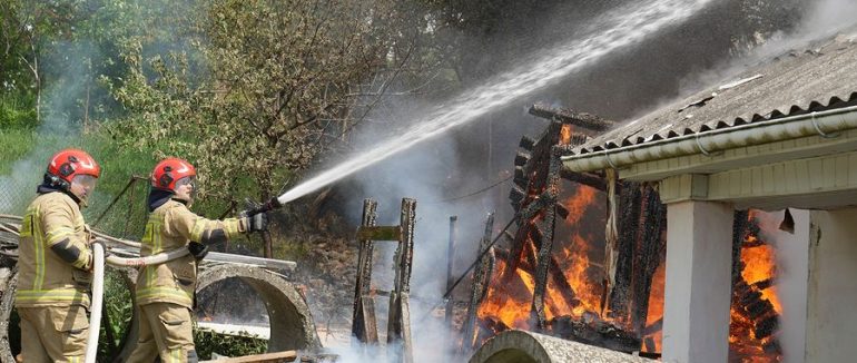 На пожежі в Ужгороді травмувалось двоє людей