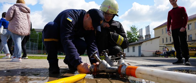 На Мукачівщині відбулися змагання юних рятувальників-пожежників