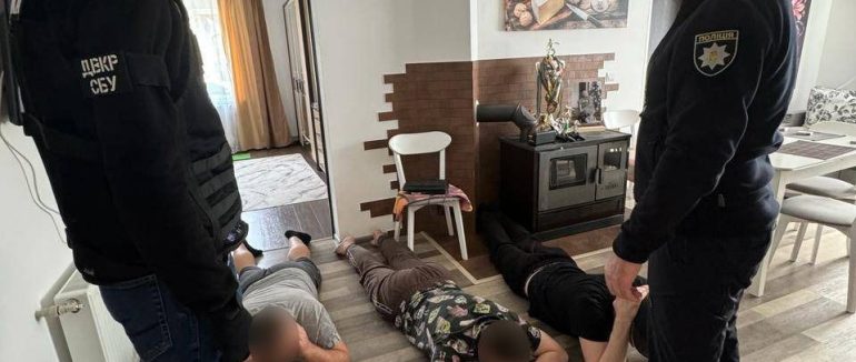 На Закарпатті викрили організатора незаконного переправлення військовозобов’язаних за кордон
