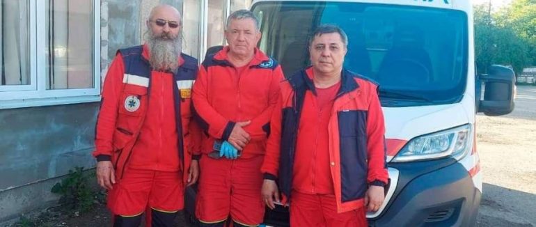 Бригада медиків реанімувала закарпатця, у якого під час епілептичного нападу зупинилось серце