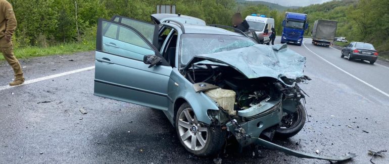 У лобовій аварії на Закарпатті загинув 48-річний житель Івано-Франківська