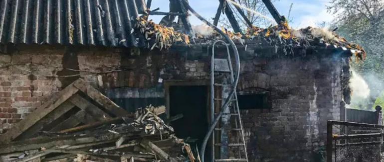 У селі Білки рятувальники вберегли від знищення житловий будинок