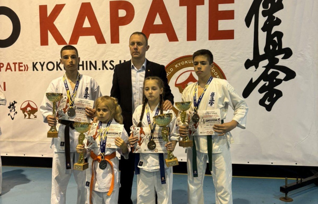 Мукачівські каратисти вибороли “золото” та “срібло” на чемпіонаті України