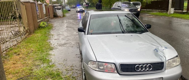 На Тячівщині водій “Ауді” збив малолітню дівчину-пішохода