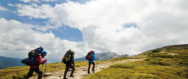 Небезпечна подорож на Закарпатті: гірські рятувальники евакуювали 28-річну туристку з Тернопільщини