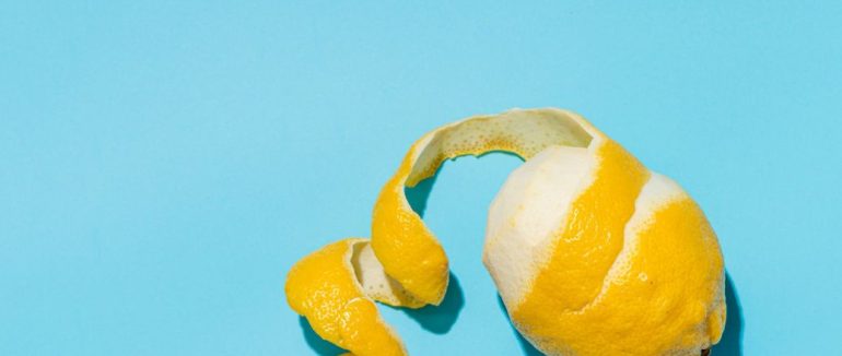 Рецепт літнього десерту в лимонній шкірці: лайфгак від блогерки