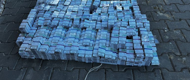 У ПП «Дякове» в автівці закарпатця виявили приховану контрабанду