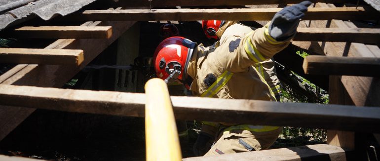 В Ужгороді горіла закинута будівля