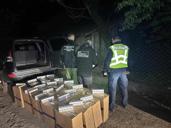 На Закарпатті виявили 10 тисяч пачок контрафактного тютну