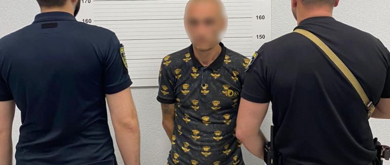 В Ужгороді поліція затримала раніше судимих зловмисників, які обікрали підсобне приміщення новобудови