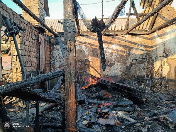 У Берегівському районі рятувальники ліквідували пожежу у літній кухні