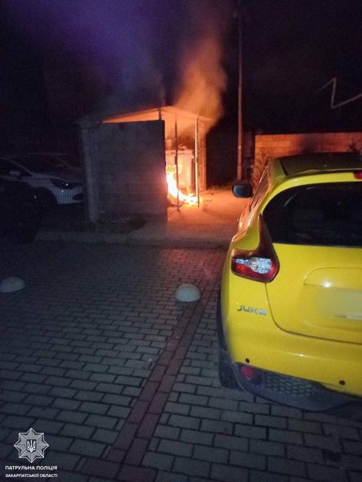 Вночі в Ужгороді ТОРівці миттєво локалізували пожежу