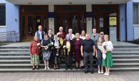 В Рахові вручили посвідчення та нагрудні знаки визнання матерям-героїням