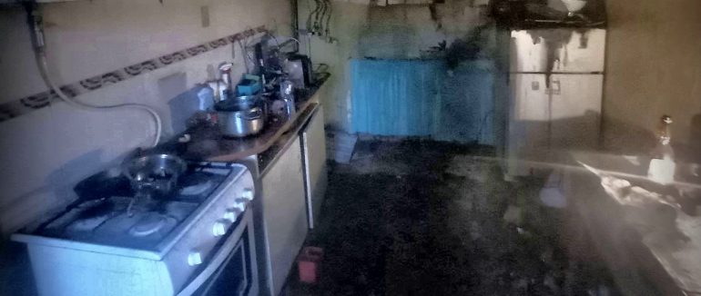 Рано вранці у Мукачеві палав житловий будинок