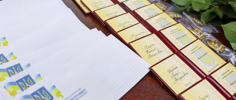 Почесне звання «Мати-героїня» отримали десять жінок Мукачівського району