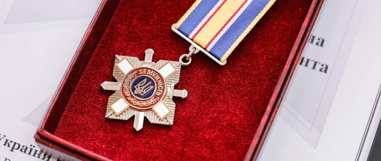 У стінах Закарпатської ОВА вручили державні нагороди, якими посмертно відзначено закарпатських воїнів