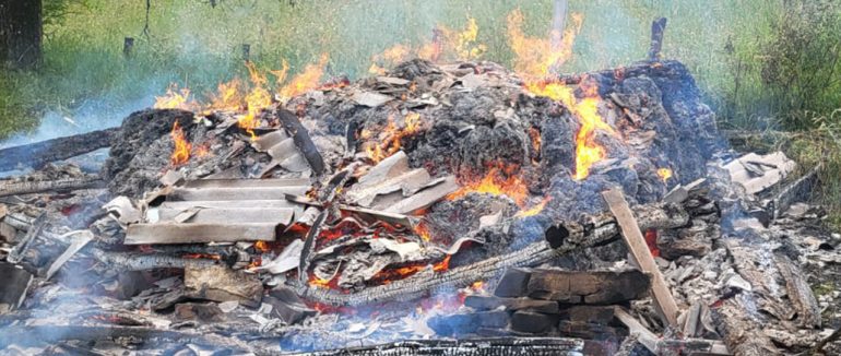 На Рахівщині на території приватного обійстя за день трапилися дві пожежі