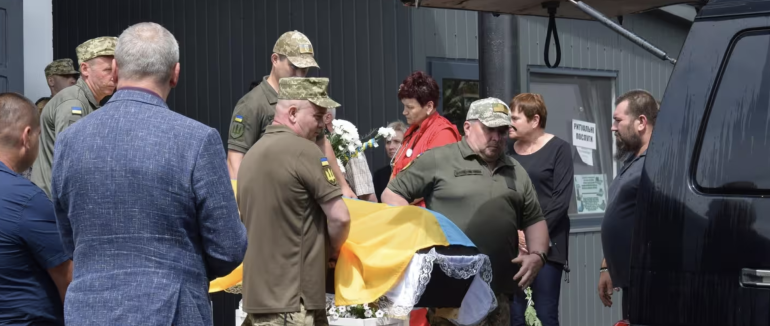 У Берегові попрощалися із загиблим Героєм Федіром Янчиком