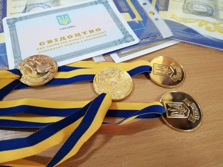 На Закарпатті цьогоріч 840 медалістів і 80 двохсотбальників на НМТ
