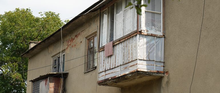 На Ужгородщині прикордонників допомогли погасили пожежу в квартирі