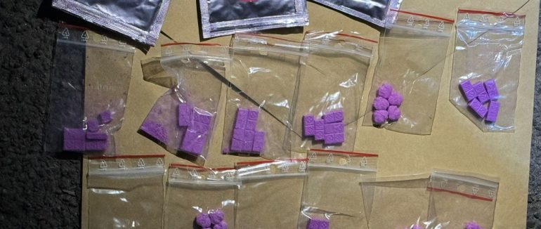 Закарпатські правоохоронці викрили іноземця на контрабанді психотропних речовин