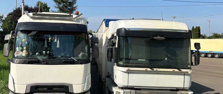 Закарпатські митники виявили шахраїв-експортерів, які намагалися вивезти з України понад 100 тонн сільгосппродукції