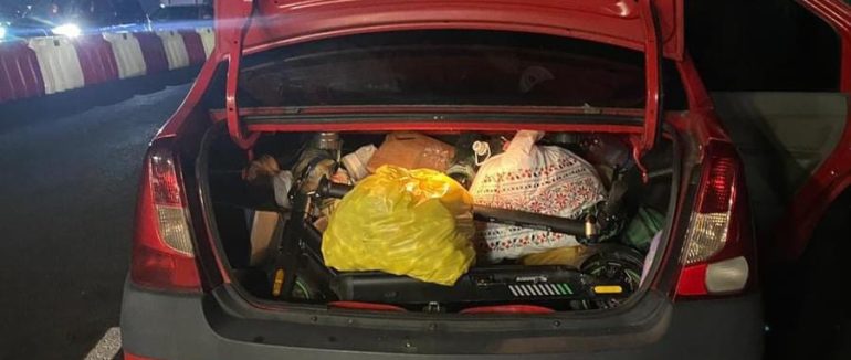 В автівці українки виявили старовинну ікону , яку водійка хотіла вивезти до Чехії