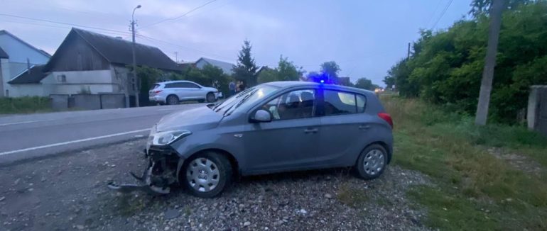 Зранку у Тячеві трапилася ДТП: постраждала жінка та 9-річна дівчинка