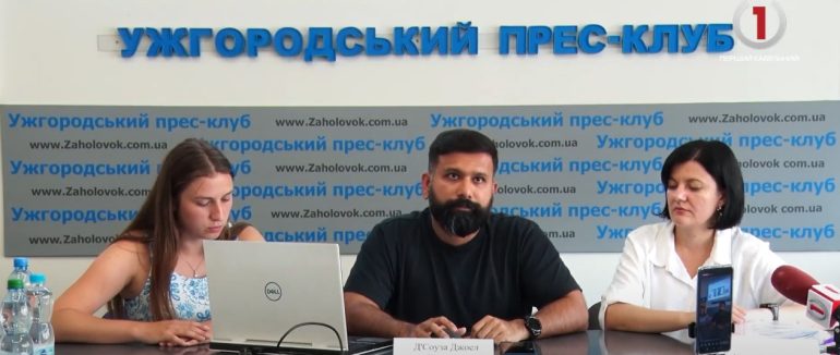 Доля 9-річної дівчинки: тато з Нової Зеландії і мама з Закарпаття не можуть вирішити сімейну сутичку (ВІДЕО)
