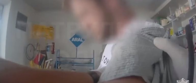 В Ужгороді у магазині на чоловіка напали з ножем