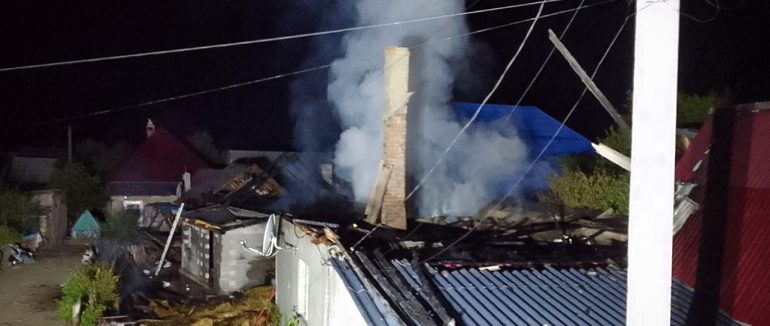 Вночі на пожежі в Ужгородському районі травмувався 33-річний чоловік