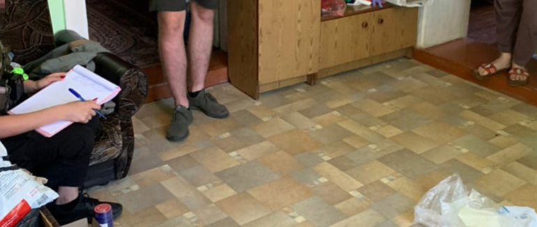 19-ти річний мукачівець тримав вдома понад 400 пакетиків із амфетаміном, PVP та мефедроном