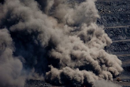 Ужгородців попереджають про вибухи: Жителів району просять зберігати спокій