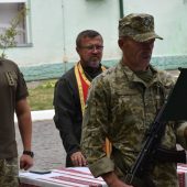 Присяга на вірність: на Мукачівщині більше 20 чоловіків вирішили пов’язати свою долю з охороною держкордону (ФОТО)