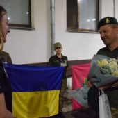 Харлан на Закарпатті: першими олімпійську чемпіонку зустріли прикордонники на КПП “Лужанка” (ФОТО)