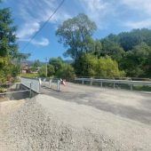 Відновлений і вже робочий: у селі Буковець на Мукачівщині відкрили міст (ФОТО)