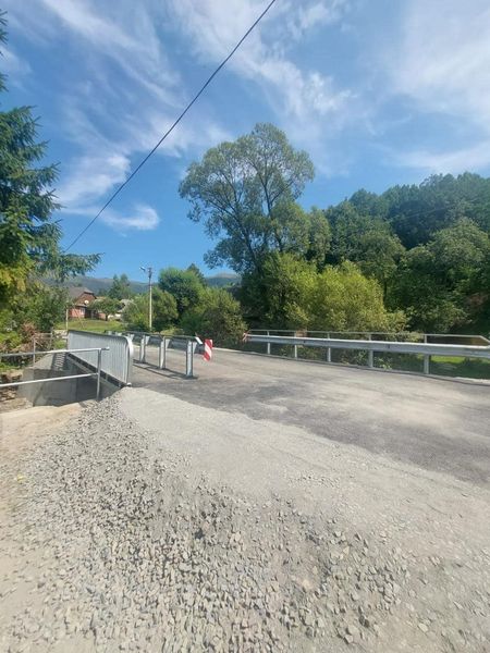 Відновлений і вже робочий: у селі Буковець на Мукачівщині відкрили міст (ФОТО)