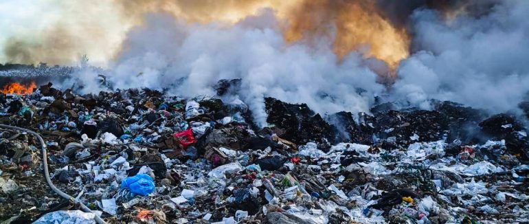 У Берегові горіло сміттєзвалище на площі 280 кв.м