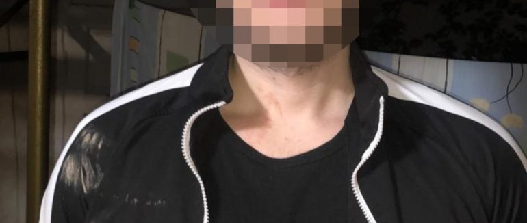 Намагався вбити дівчину, нанісши удар ножем: на Берегівщині підозрюваного чоловіка взяли під варту