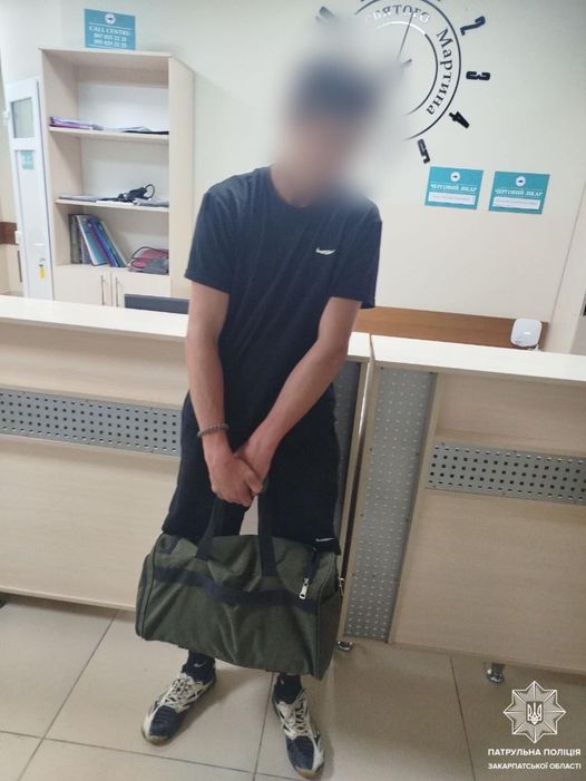 У Мукачеві затримали чоловіка, який дебоширив