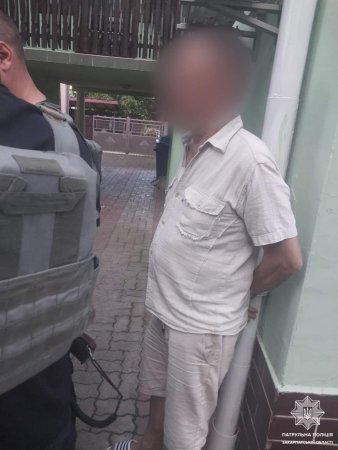 У Мукачеві затримали чоловіка, який хотів дати хабар, щоб уникнути адміністративної відповідальності